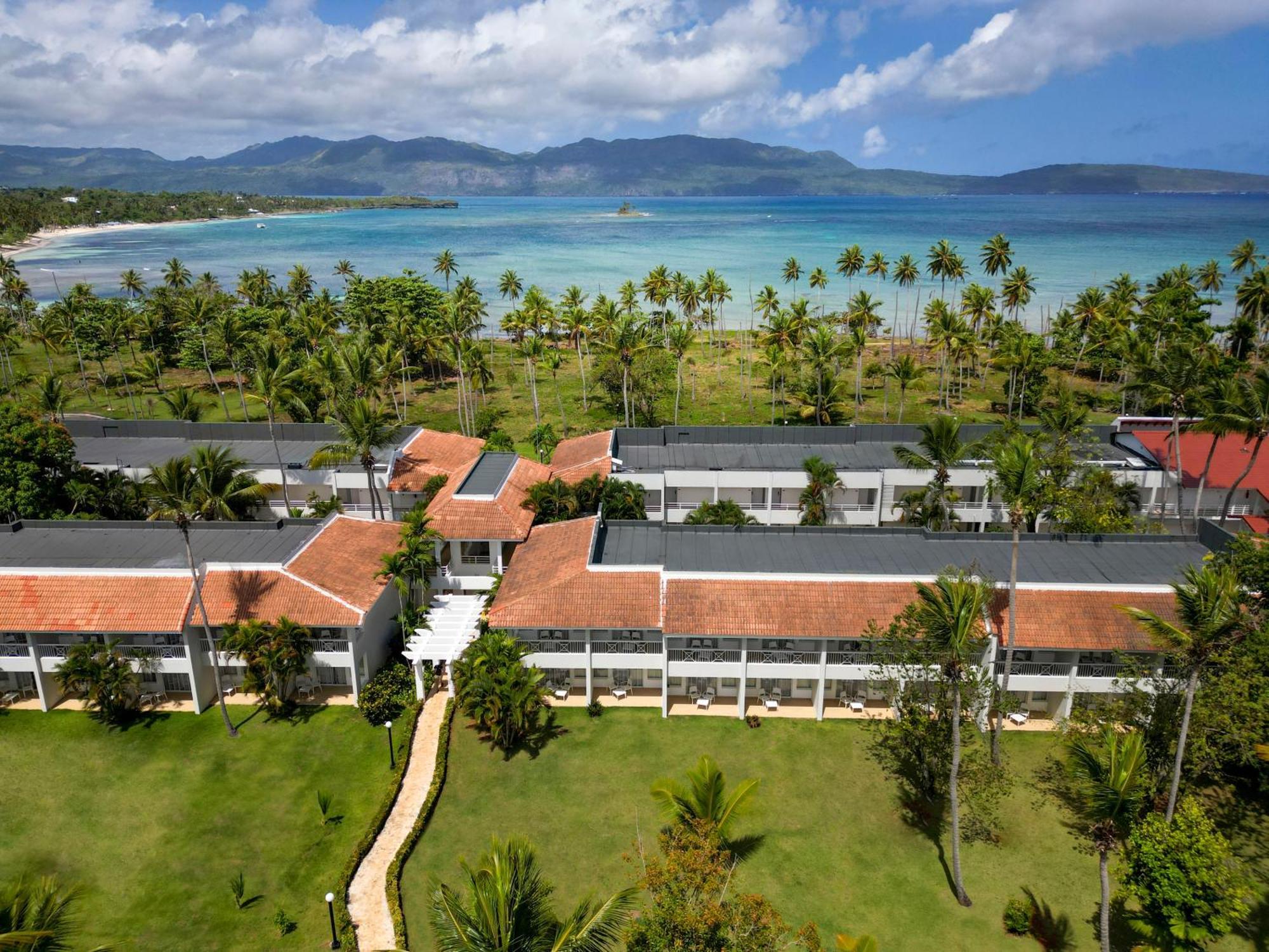 Wyndham Alltra Samana All Inclusive Resort Екстер'єр фото